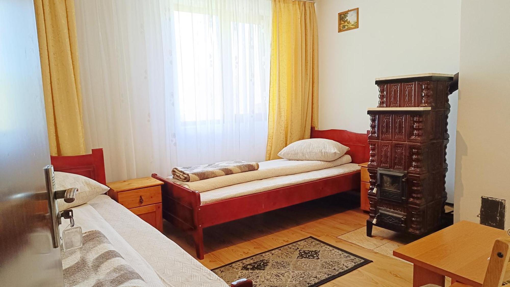 Pensiunea Valea Cernei Teliucu Inferior Extérieur photo